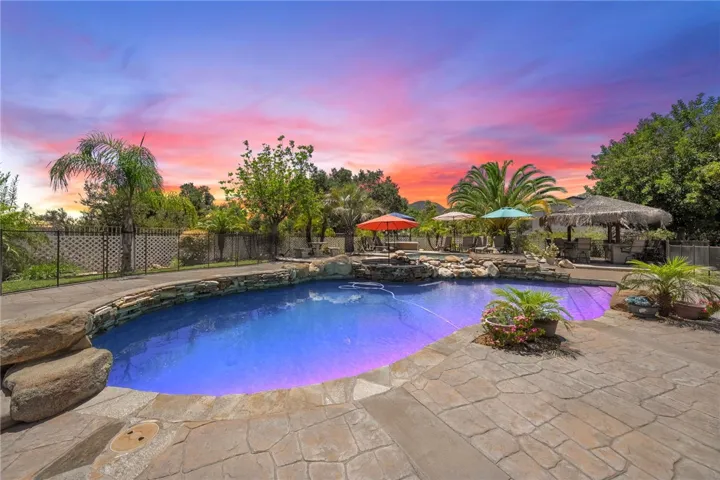 38236 Oak Bluff Lane, Murrieta, California 92562