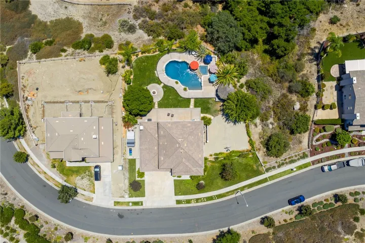 38236 Oak Bluff Lane, Murrieta, California 92562