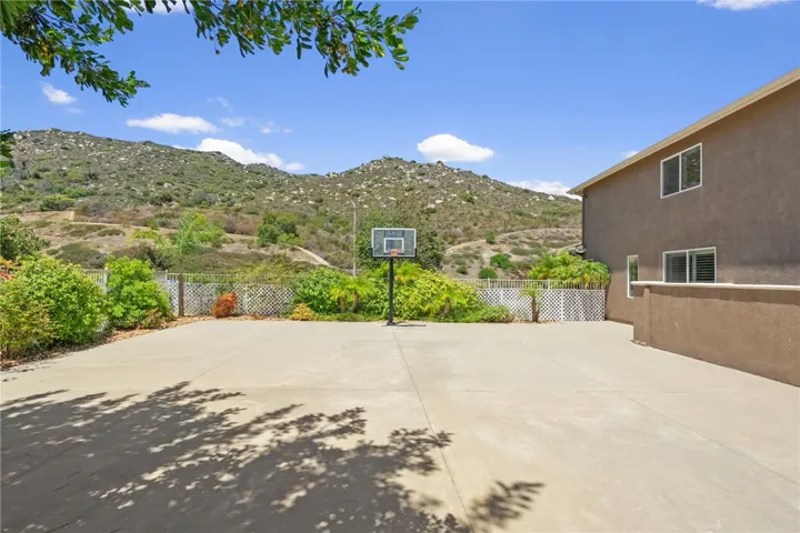 38236 Oak Bluff Lane, Murrieta, California 92562
