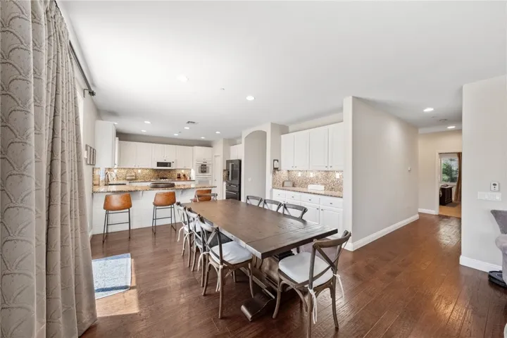 38236 Oak Bluff Lane, Murrieta, California 92562