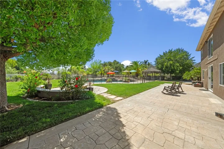 38236 Oak Bluff Lane, Murrieta, California 92562