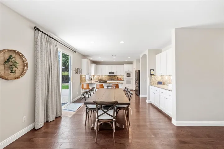 38236 Oak Bluff Lane, Murrieta, California 92562