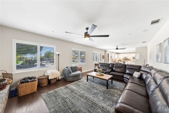 38236 Oak Bluff Lane, Murrieta, California 92562
