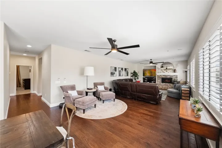 38236 Oak Bluff Lane, Murrieta, California 92562
