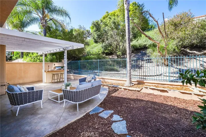 35 Blazewood, Lake Forest, California 92610