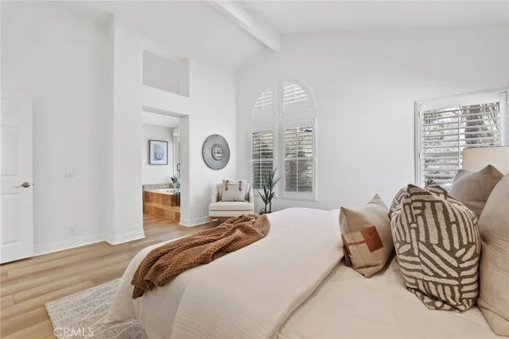 35 Blazewood, Lake Forest, California 92610