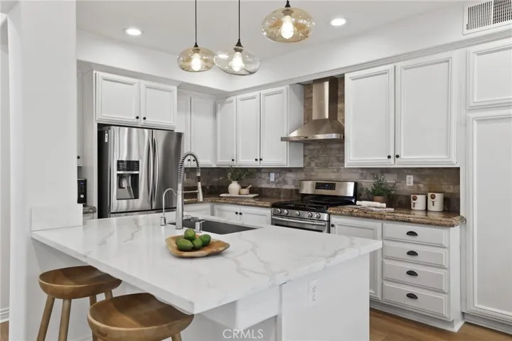 35 Blazewood, Lake Forest, California 92610