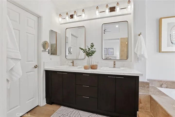 35 Blazewood, Lake Forest, California 92610