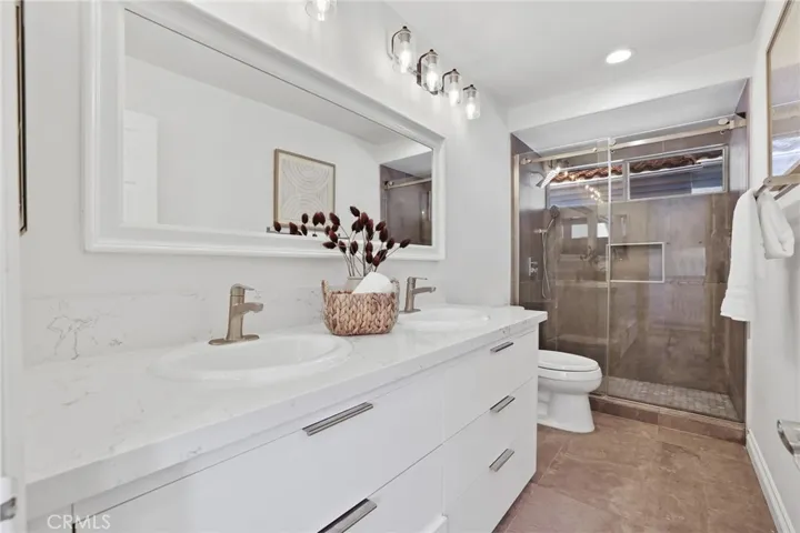 35 Blazewood, Lake Forest, California 92610