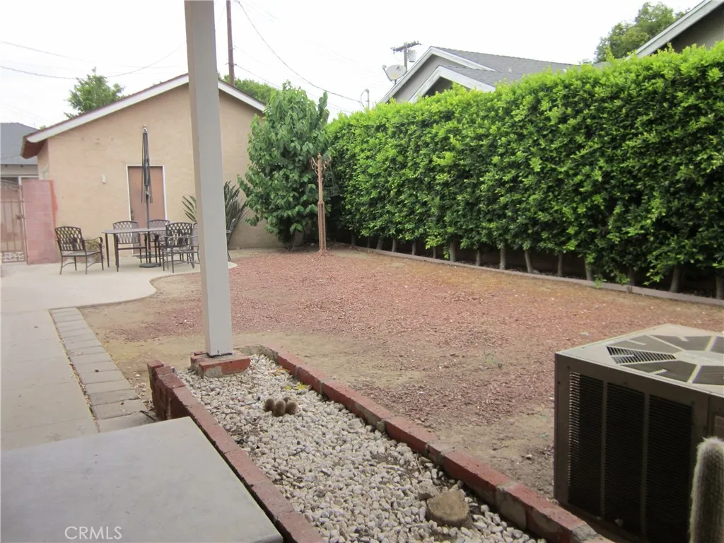 9931 Memory Park Avenue, None, California 91345 home-pic-14