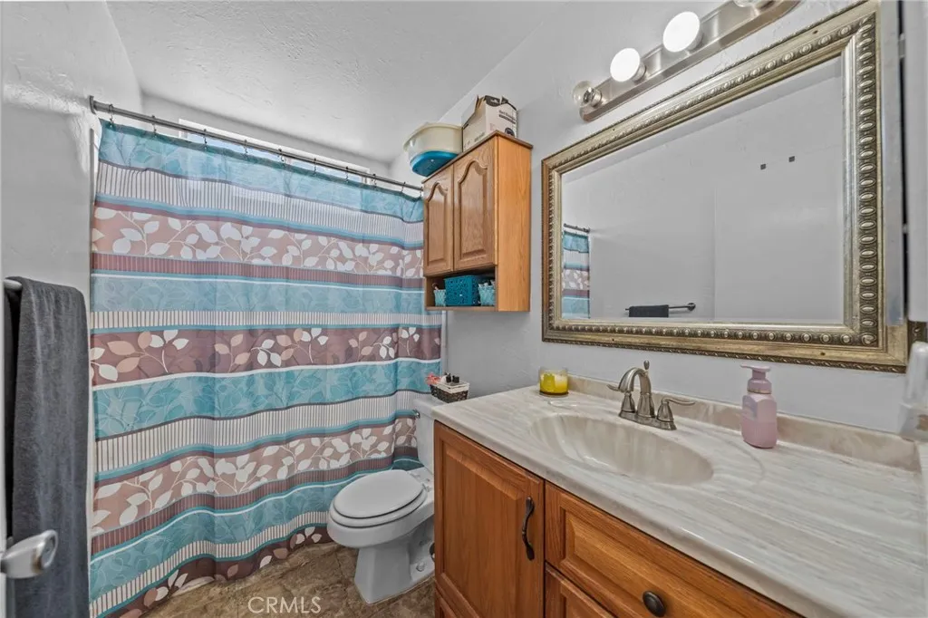 1871 Dawn Ridge Drive, Corona, California 92882 home-pic-10