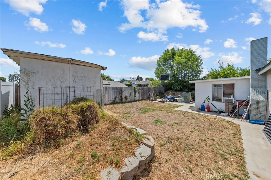 1871 Dawn Ridge Drive, Corona, California 92882 home-pic-11