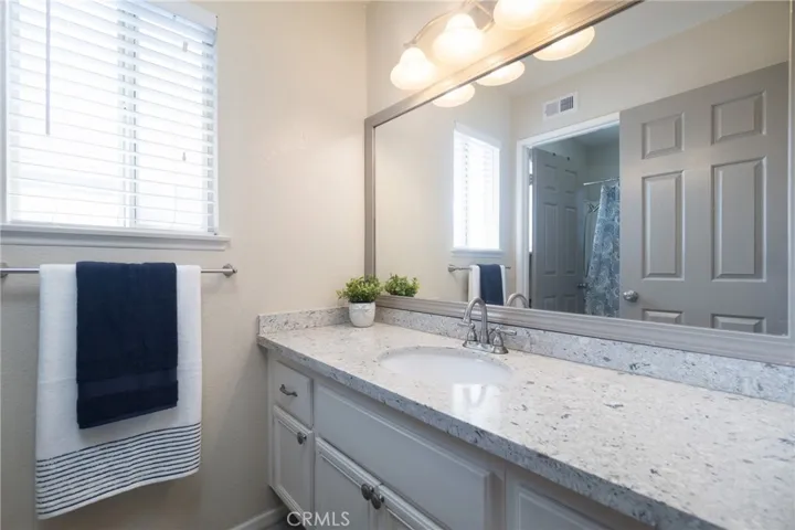 Main bathroom upstairs