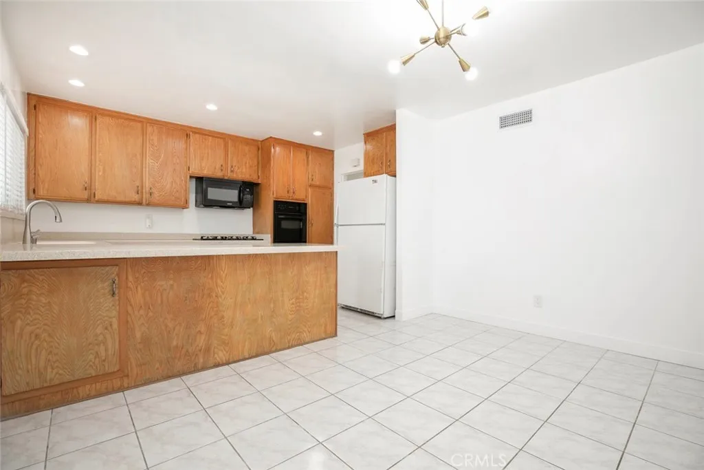10415 Wish Avenue, Granada Hills, California 91344 home-pic-11