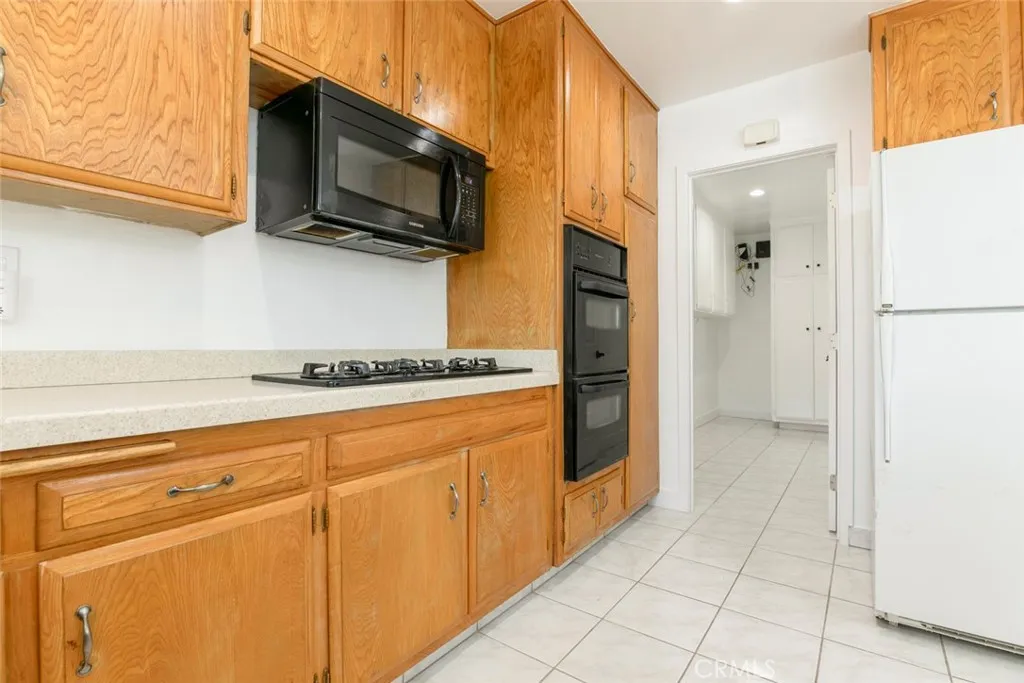 10415 Wish Avenue, Granada Hills, California 91344 home-pic-14