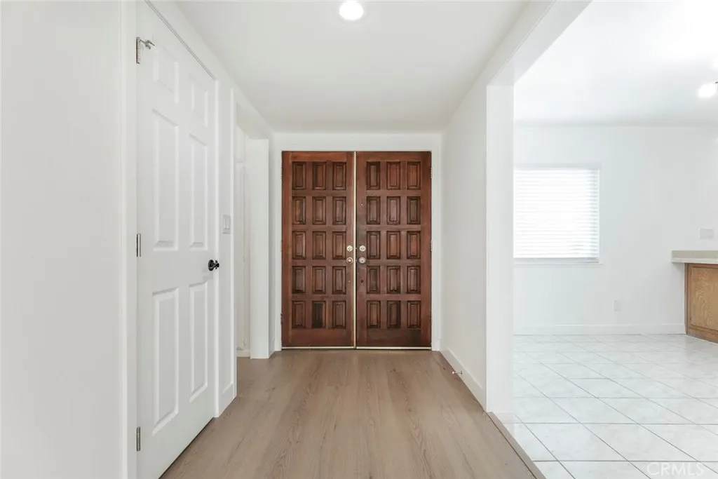 10415 Wish Avenue, Granada Hills, California 91344 home-pic-6
