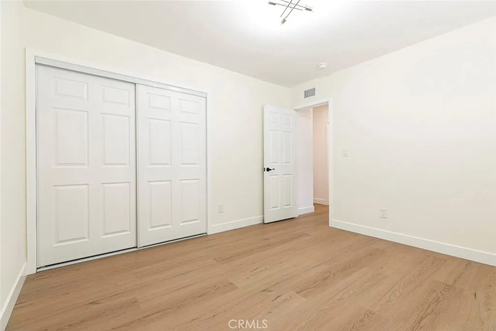 10415 Wish Avenue, Granada Hills, California 91344 home-pic-30