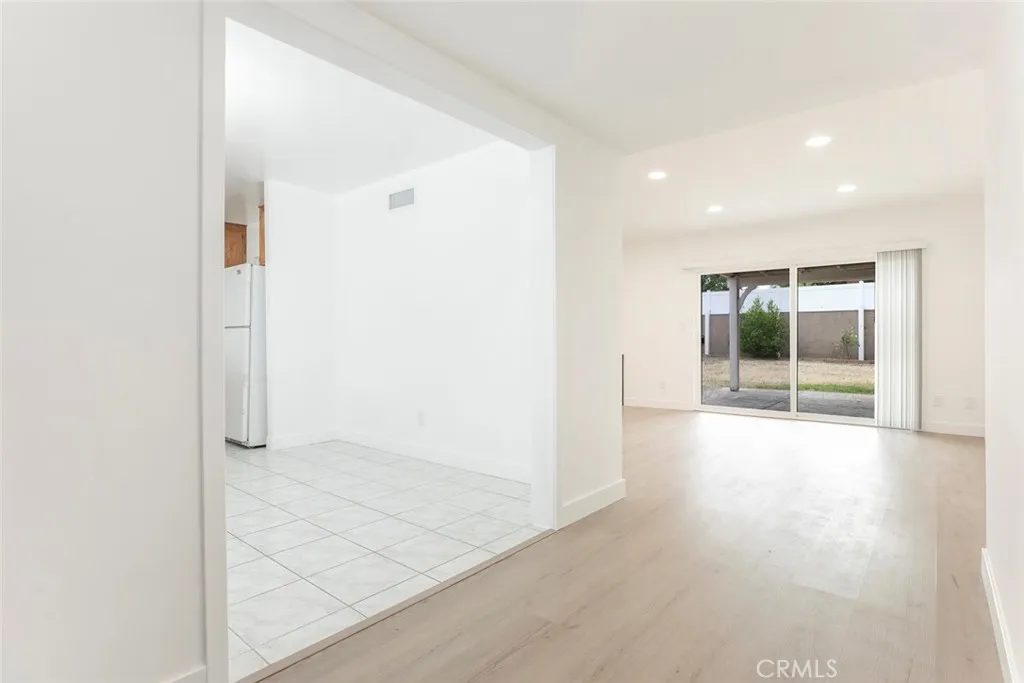 10415 Wish Avenue, Granada Hills, California 91344 home-pic-8