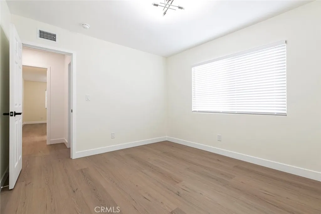 10415 Wish Avenue, Granada Hills, California 91344 home-pic-31