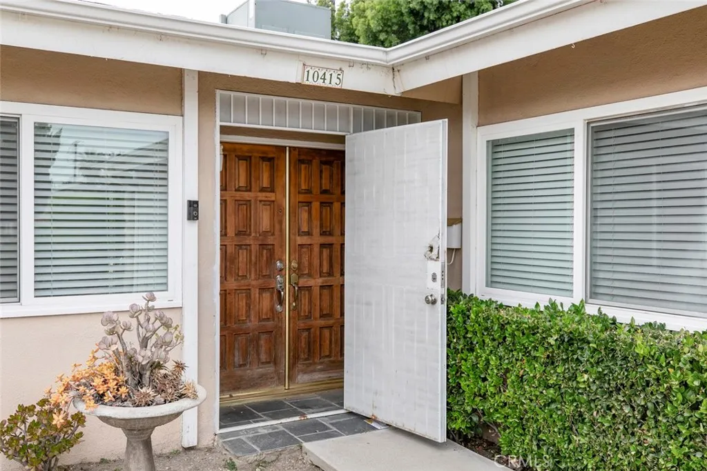 10415 Wish Avenue, Granada Hills, California 91344 home-pic-4