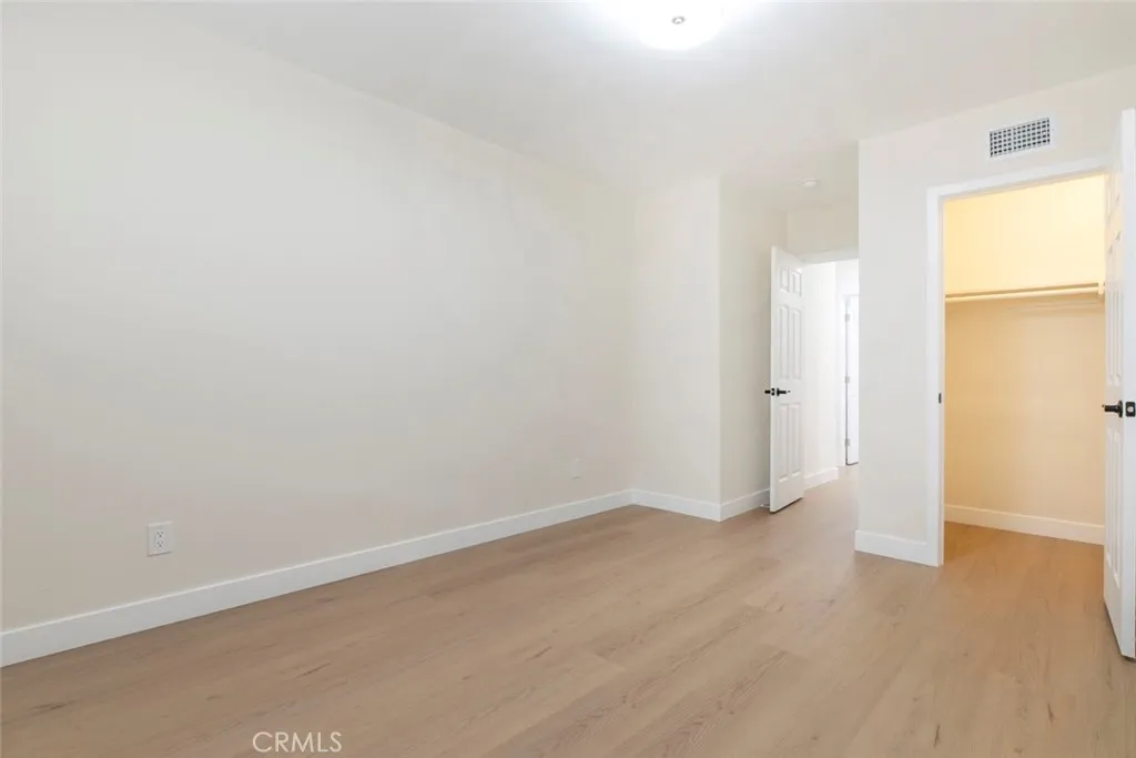 10415 Wish Avenue, Granada Hills, California 91344 home-pic-24