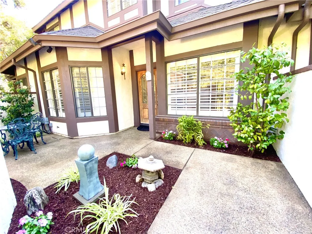400 Mariposa Avenue E, Sierra Madre, California 91024, 3 Bedrooms Bedrooms, ,3 BathroomsBathrooms,Residential,For Sale,Mariposa,GD25165337
