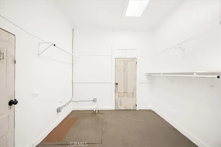 Former spring water tub room