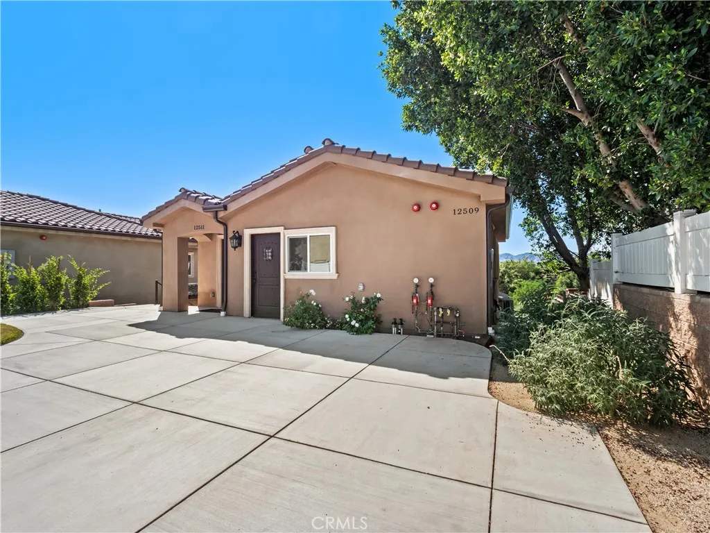 12511 125111/2 Haleh Lane, Sylmar, California 91342, 5 Bedrooms Bedrooms, ,4 BathroomsBathrooms,Residential,For Sale,Haleh,SR25165416