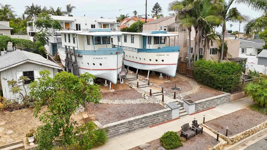 732 3rd Street, Encinitas, California 92024