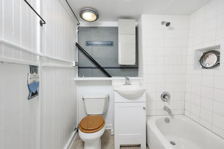 732 3rd Street, Encinitas, California 92024