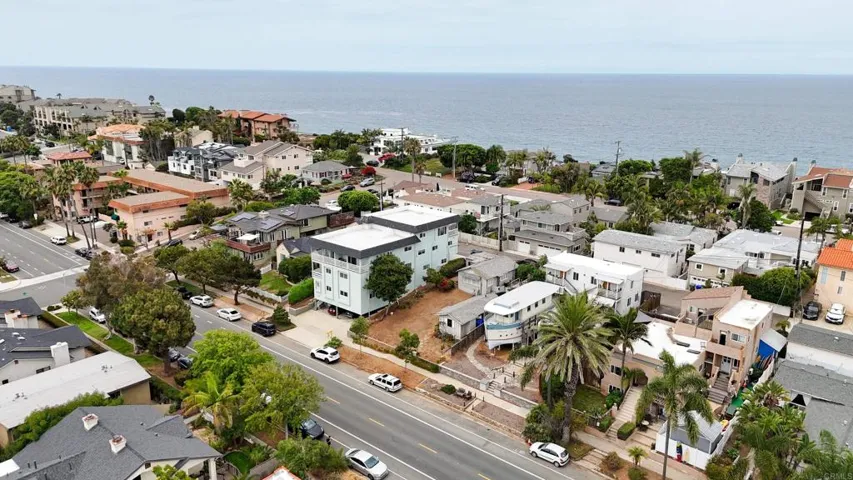 732 3rd Street, Encinitas, California 92024