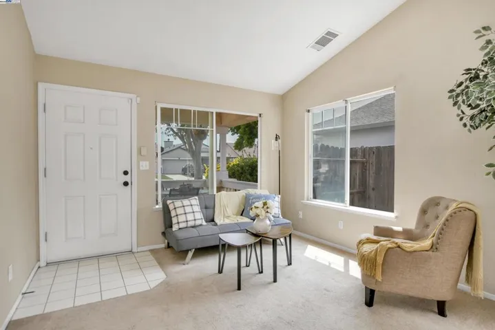 1218 Fetzer Ln, Oakley, California 94561