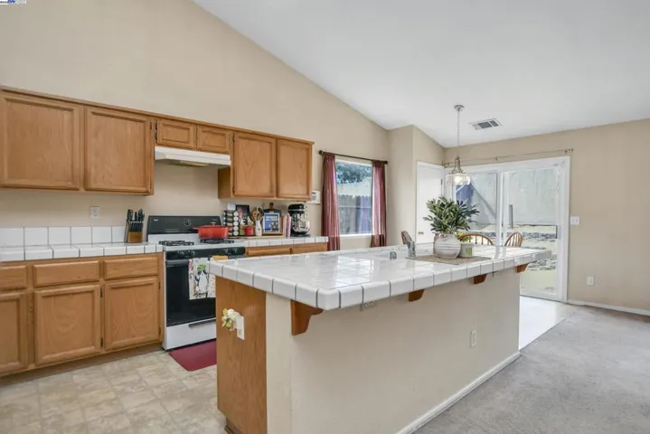 1218 Fetzer Ln, Oakley, California 94561