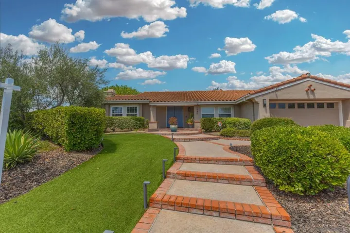 3445 Lomas Serenas Dr, Escondido, California 92029