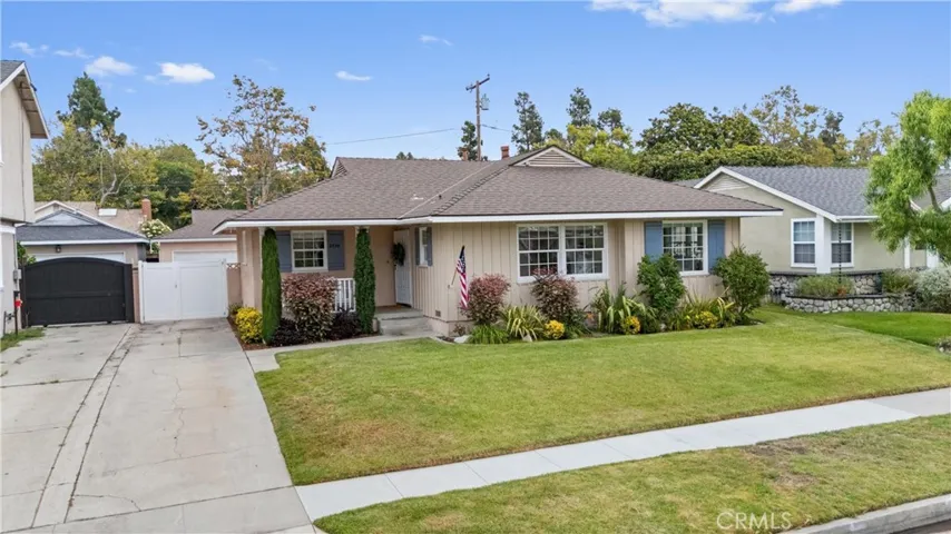 2534 Petaluma Avenue, Long Beach, California 90815