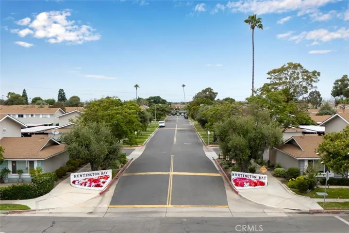 10158 Ascot Circle, Huntington Beach, California 92646