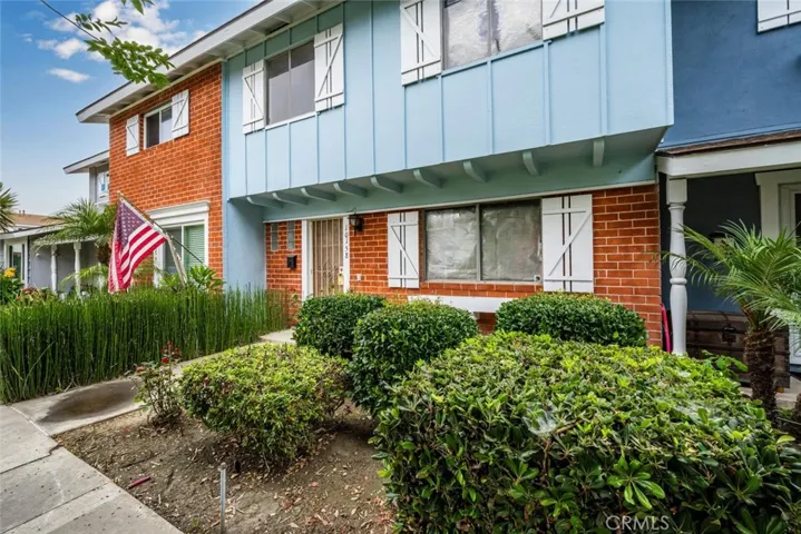 10158 Ascot Circle, Huntington Beach, California 92646