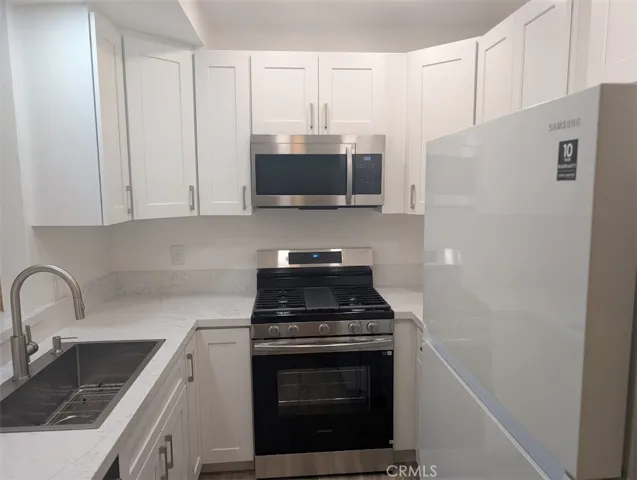 24121 Del Monte Drive 125, Valencia, California 91355