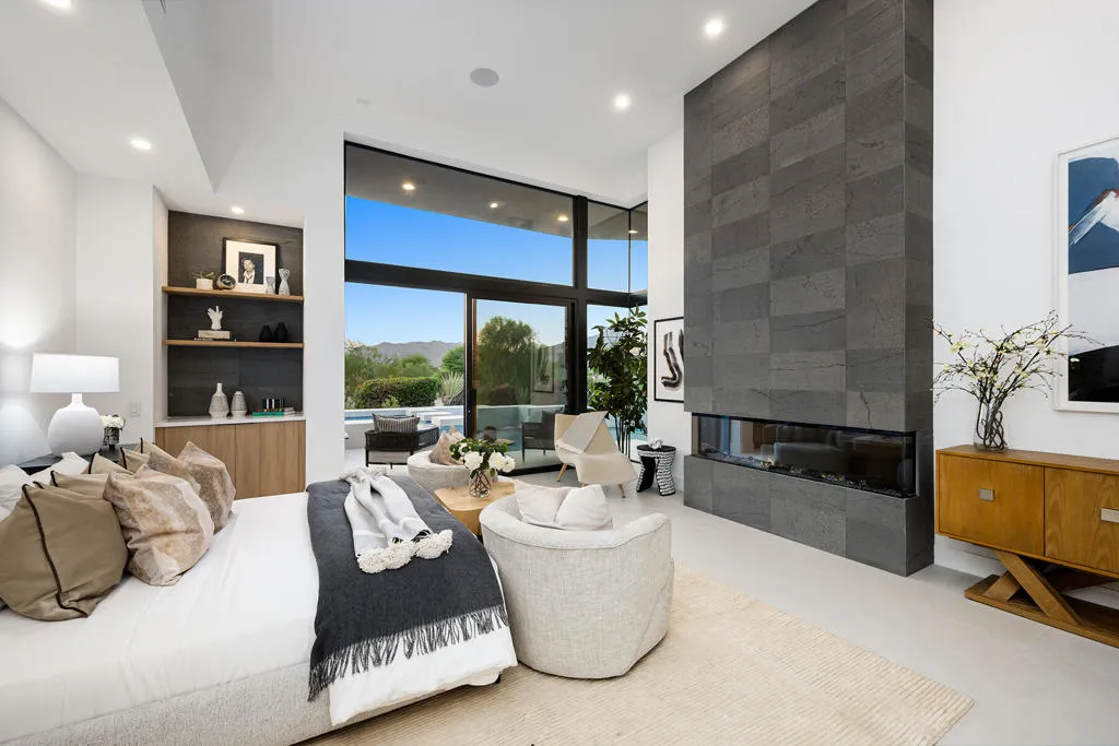 160 Kiva Drive, Palm Desert, California 92260 home-pic-34