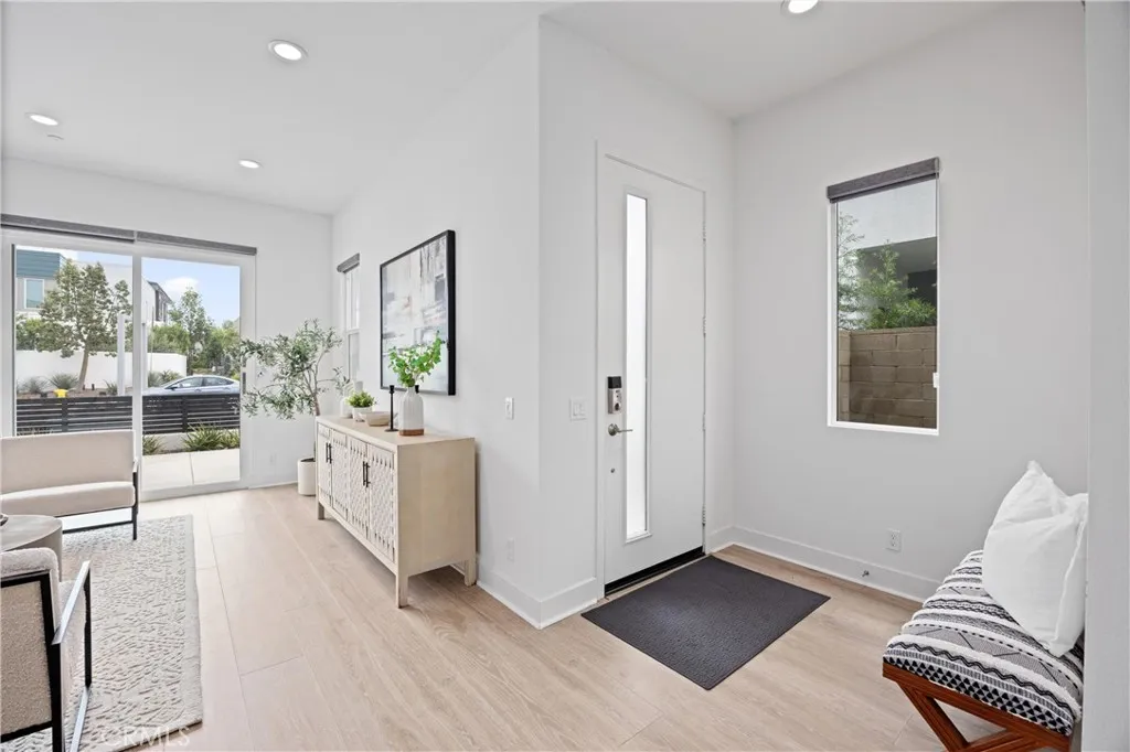 319 Novel, Irvine, California 92618 home-pic-5