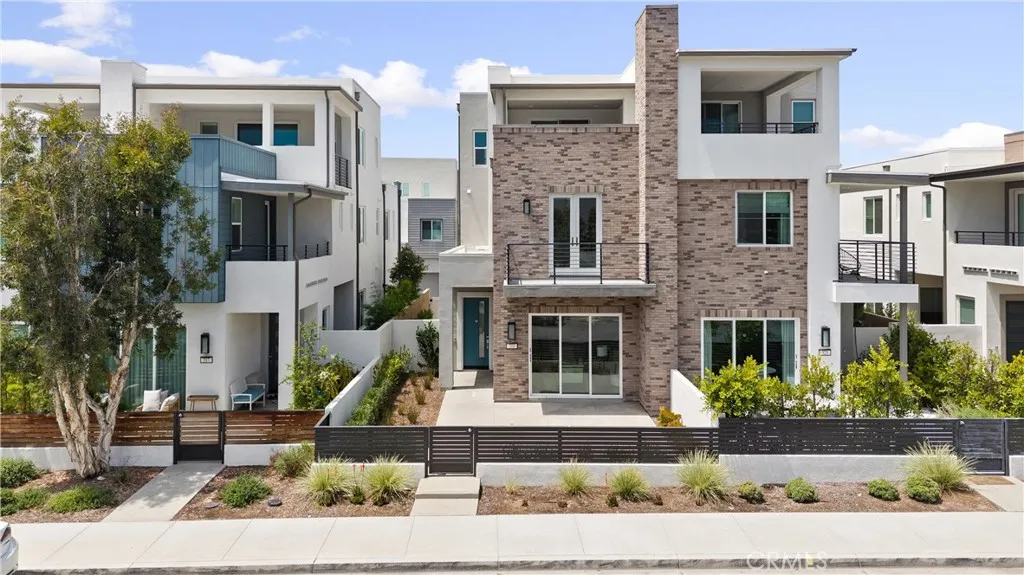 319 Novel, Irvine, California 92618 home-pic-1
