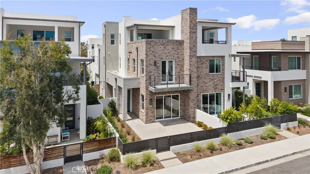 319 Novel, Irvine, California 92618 home-pic-0