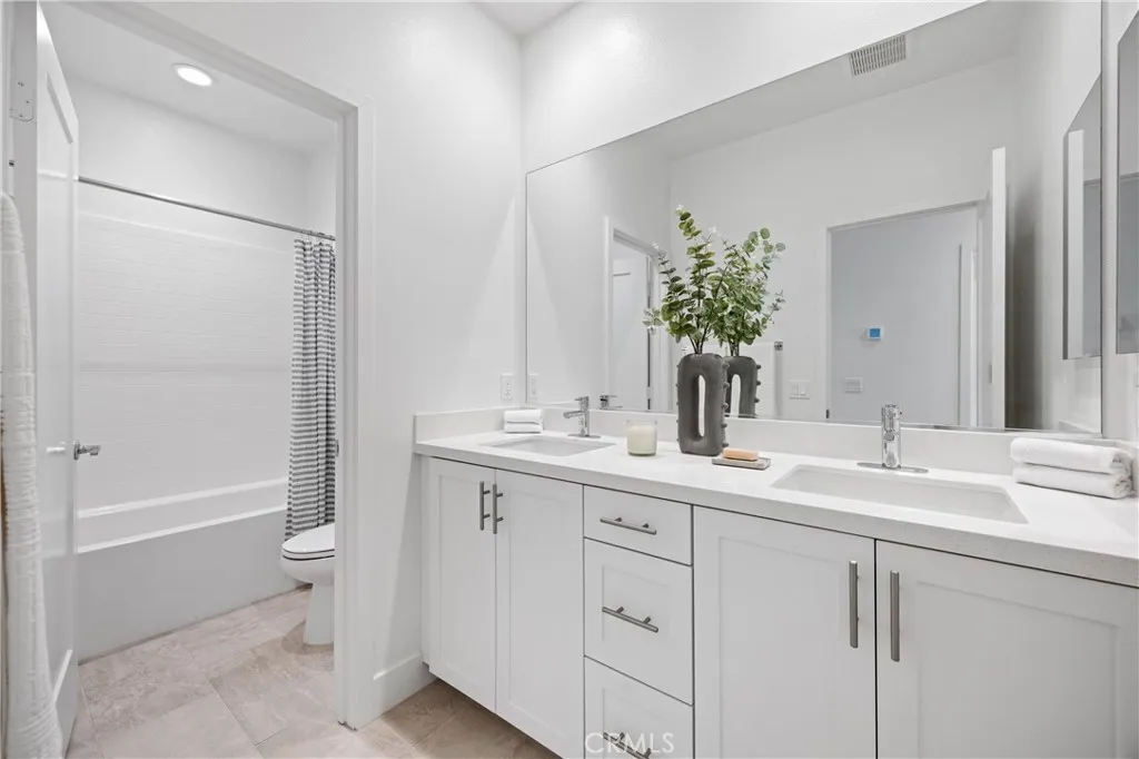 319 Novel, Irvine, California 92618 home-pic-24