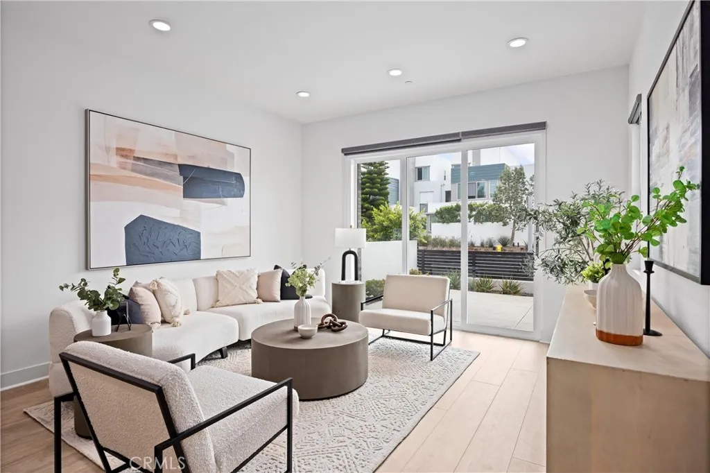 319 Novel, Irvine, California 92618 home-pic-6