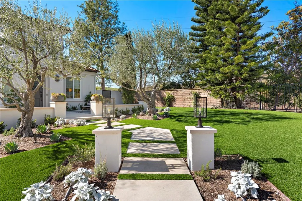 1 Drackert Lane, Ladera Ranch, California 92694 home-pic-2