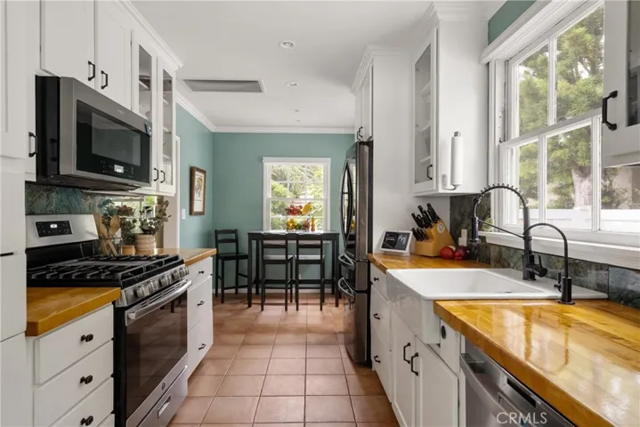 2014 N Flower Street, Santa Ana, California 92706