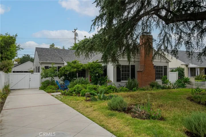 2014 N Flower Street, Santa Ana, California 92706
