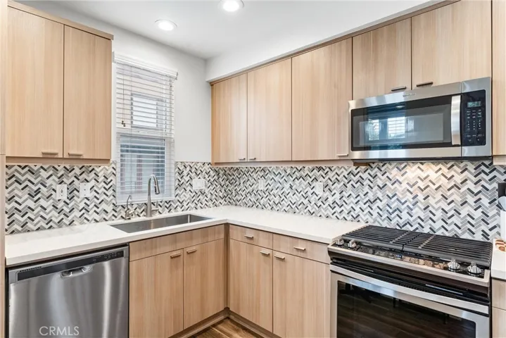 2880 N Glassell Street, Orange, California 92865
