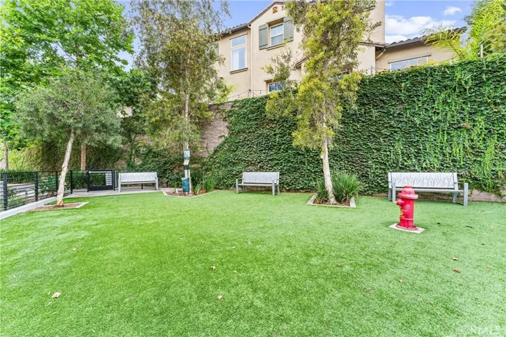 2880 N Glassell Street, Orange, California 92865
