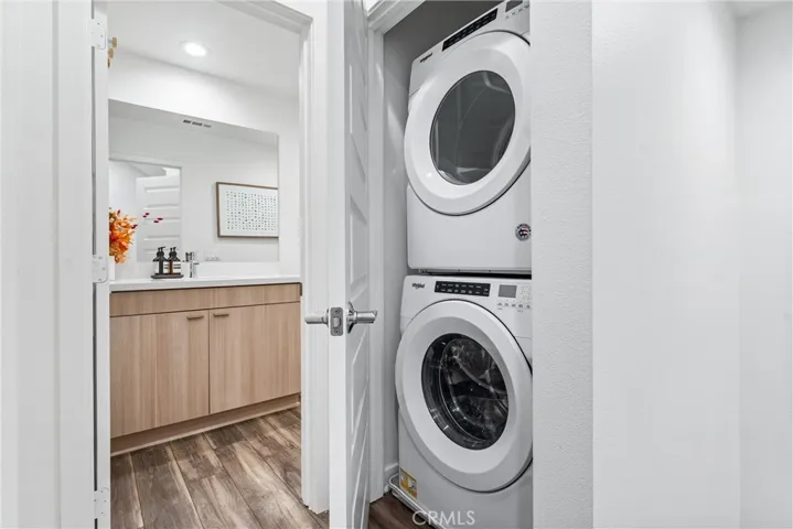 Laundry included